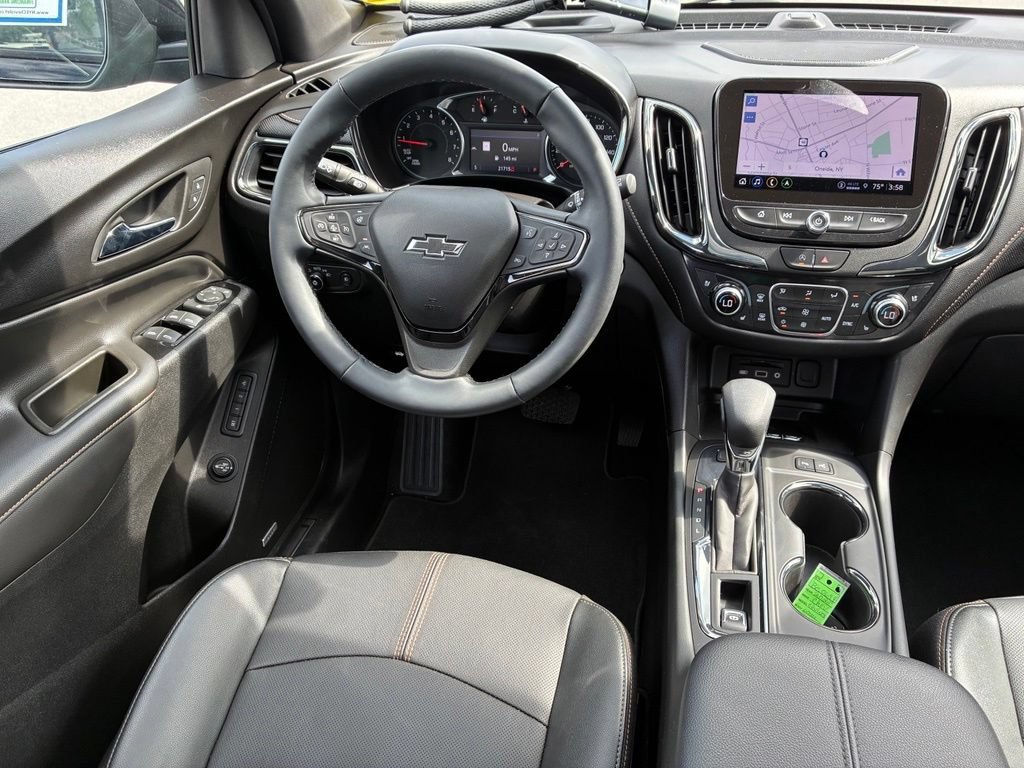 Used 2023 Chevrolet Equinox Premier AWD/4WD image 10
