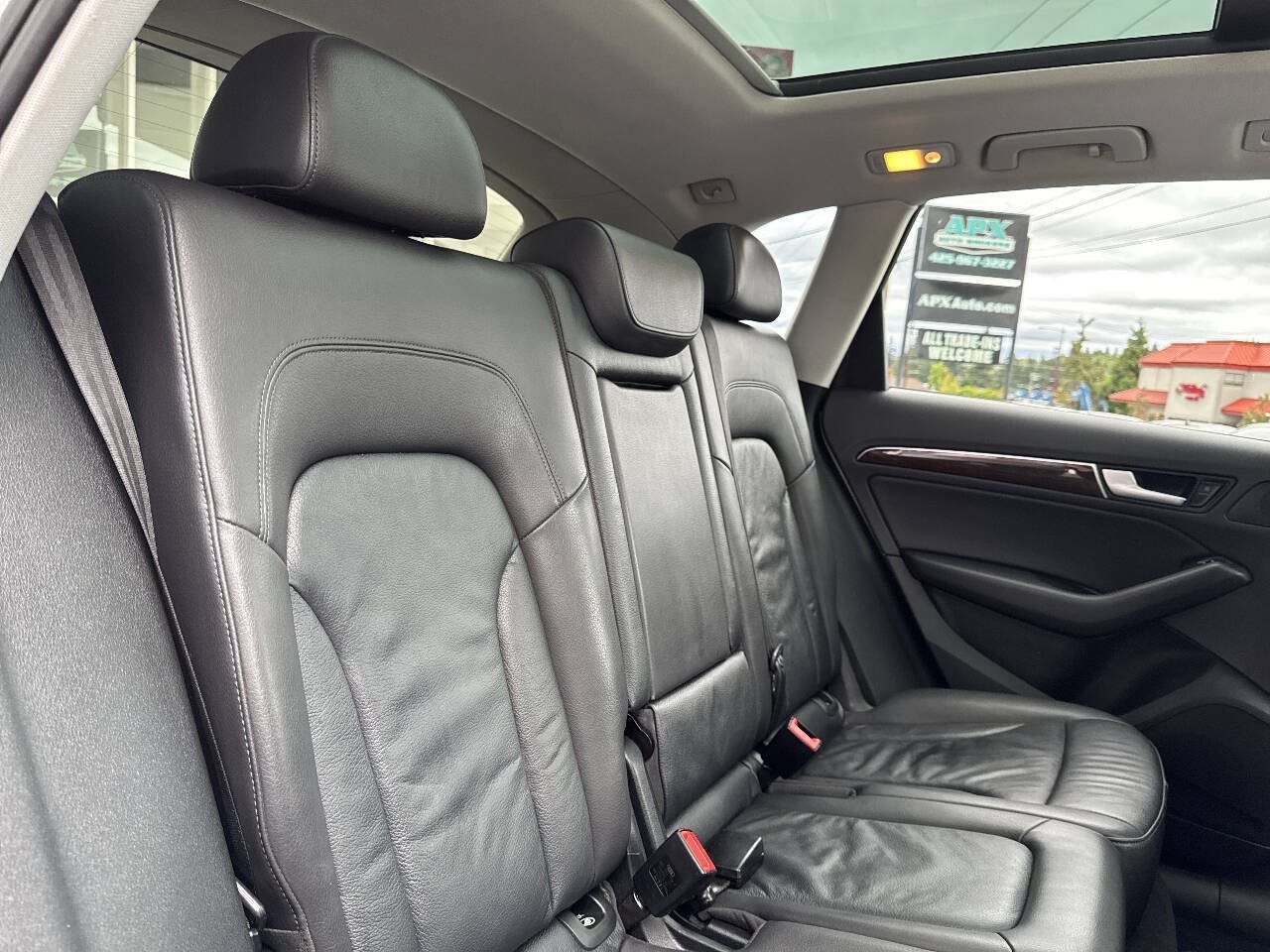 Used 2015 Audi Q5 2.0T Premium Plus AWD/4WD image 17