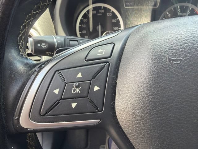 Used 2017 INFINITI QX30 FWD image 9