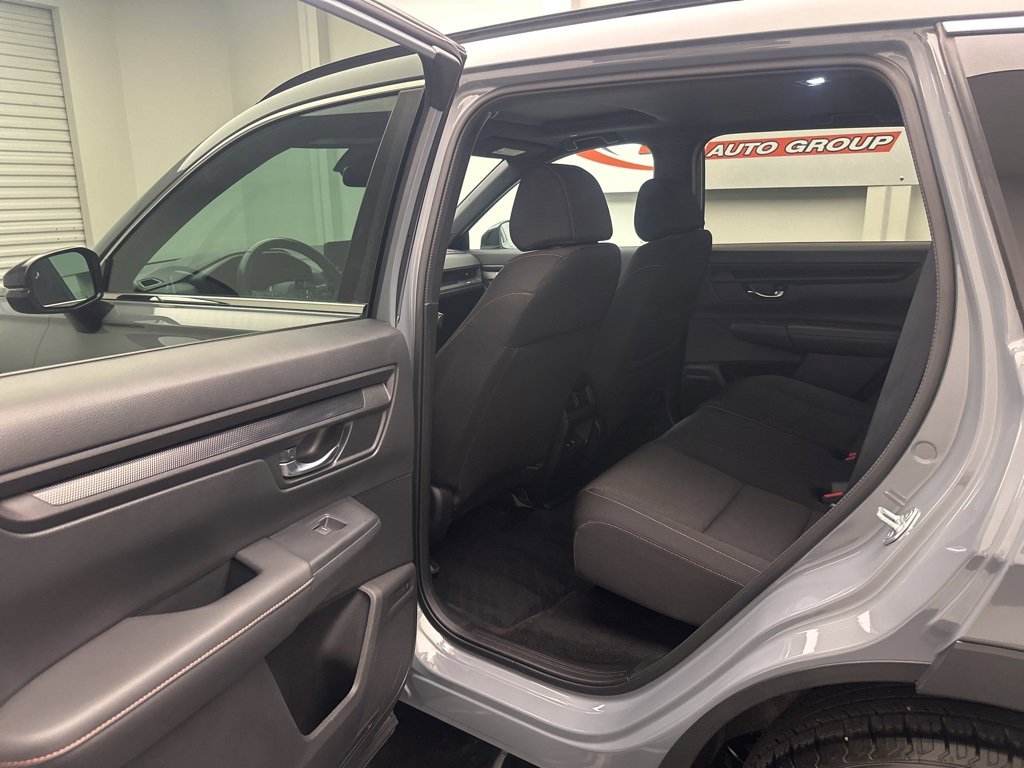 Used 2025 Honda CR-V Sport image 6