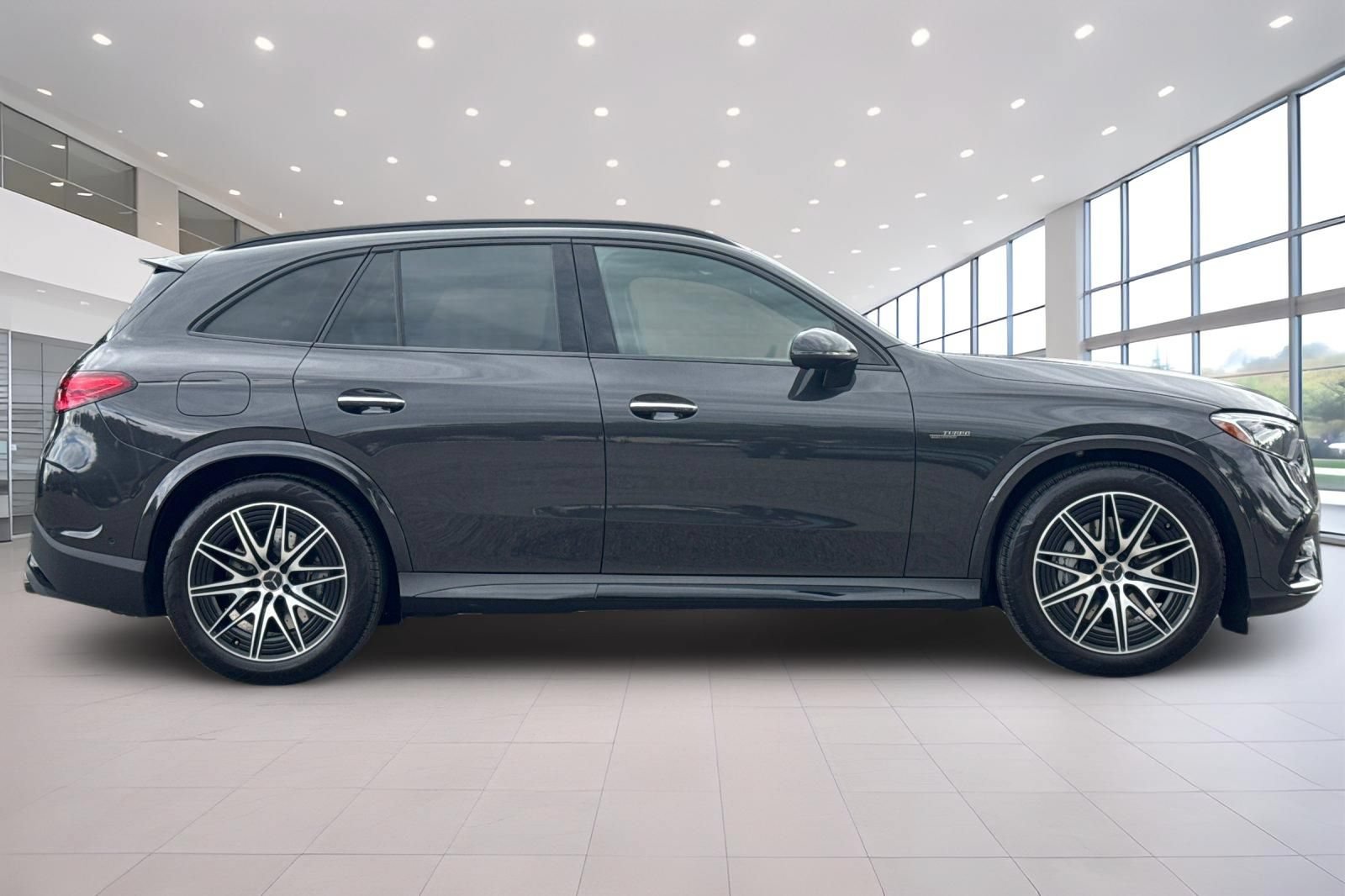 Used 2024 Mercedes-Benz GLC 43 AMG 4MATIC image 3