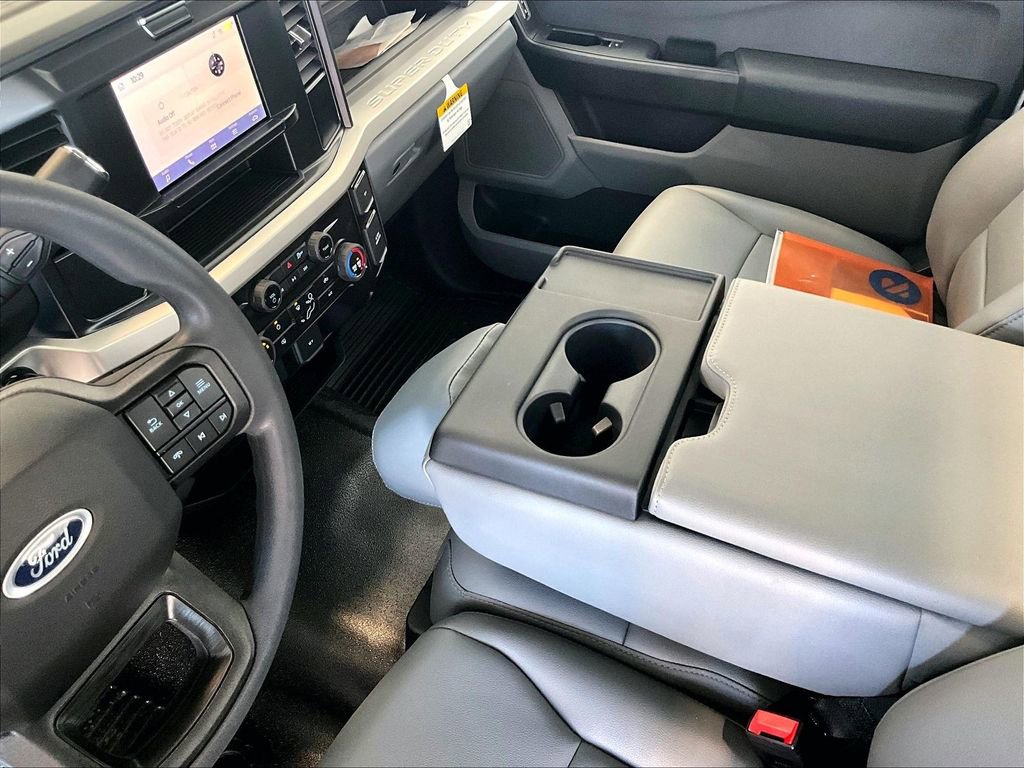 New 2026 Ford F250 XL w/ XL Chrome Package image 14