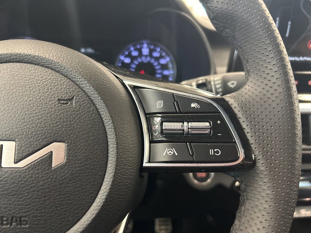 Used 2023 Kia Forte GT-Line image 10