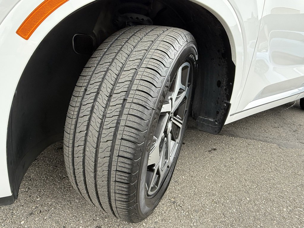 Certified 2021 Hyundai Palisade Calligraphy w/ Winter Package image 39