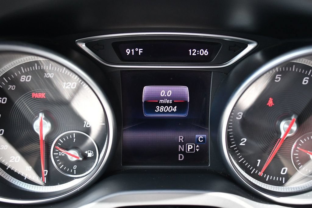 Used 2018 Mercedes-Benz GLA 250 4MATIC image 61