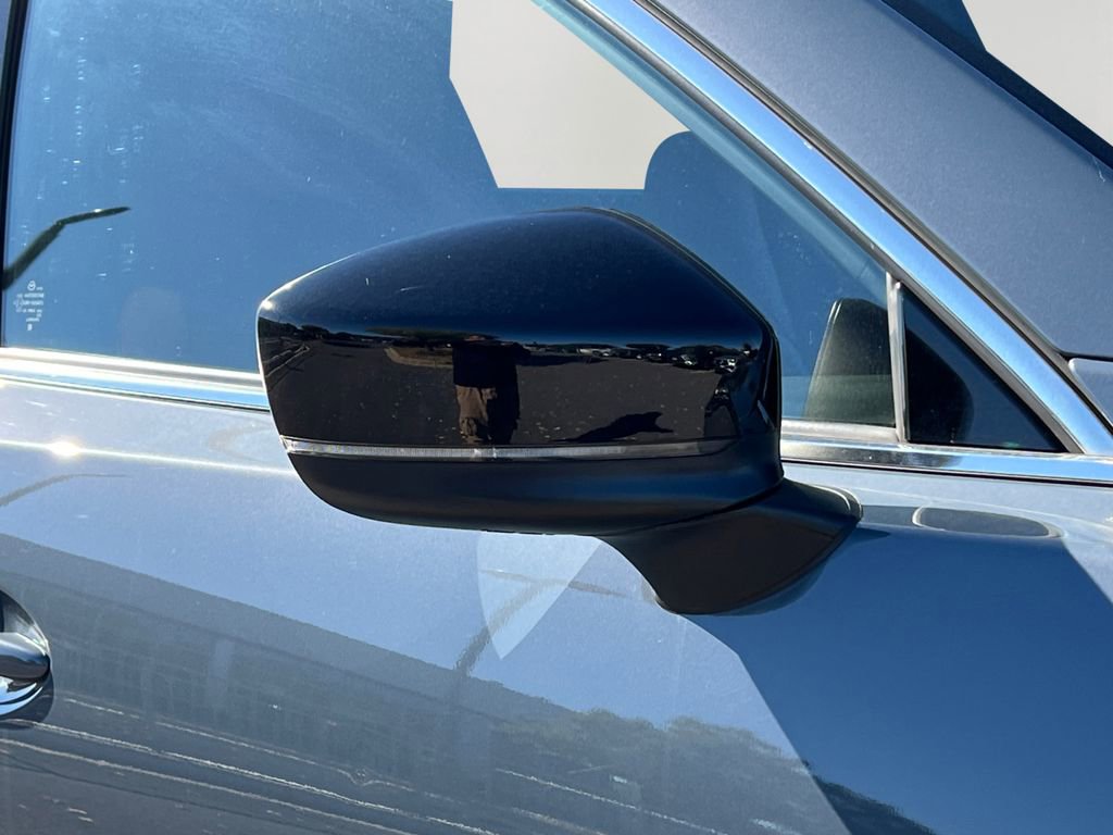 Used 2023 MAZDA CX-9 Carbon Edition image 11