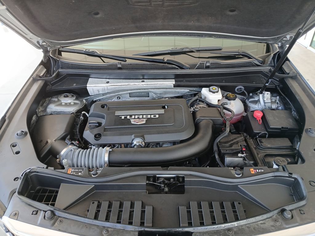 Used 2024 Cadillac XT4 Premium Luxury image 31