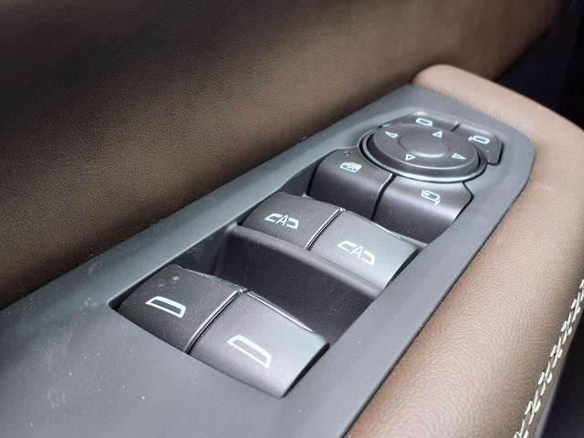 New 2026 GMC Yukon Denali Ultimate AWD/4WD image 17