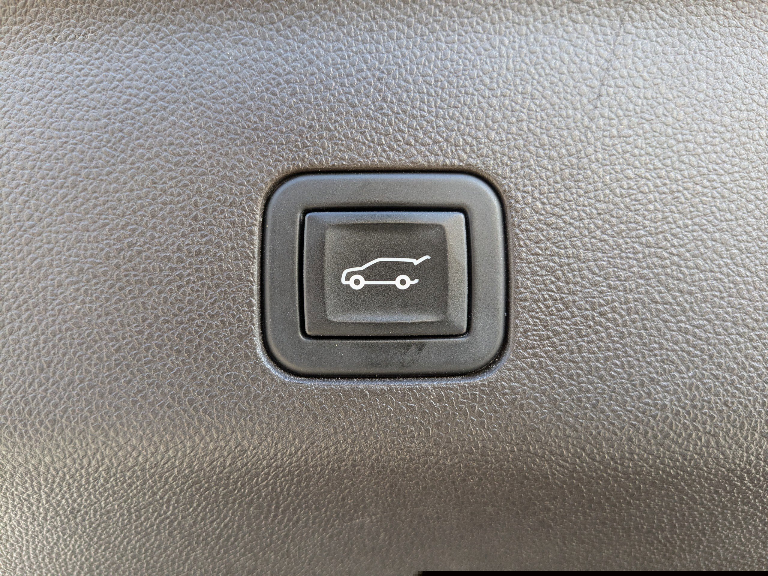 Used 2023 GMC Yukon SLT w/ Max Trailering Package image 13