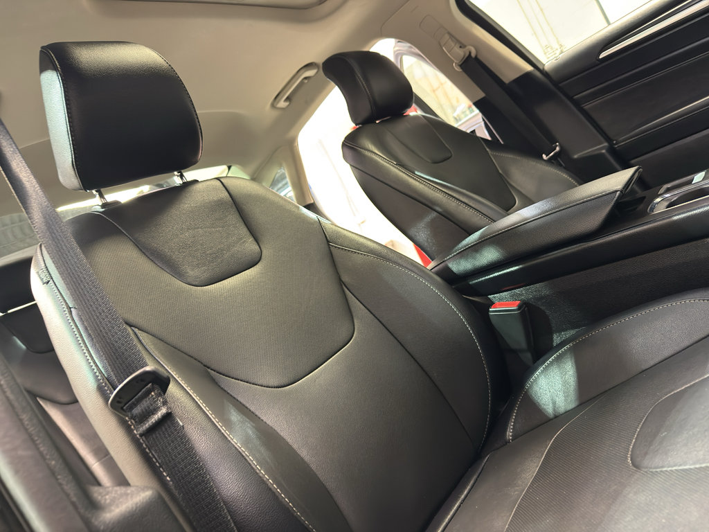 Used 2018 Ford Fusion Titanium AWD/4WD image 22