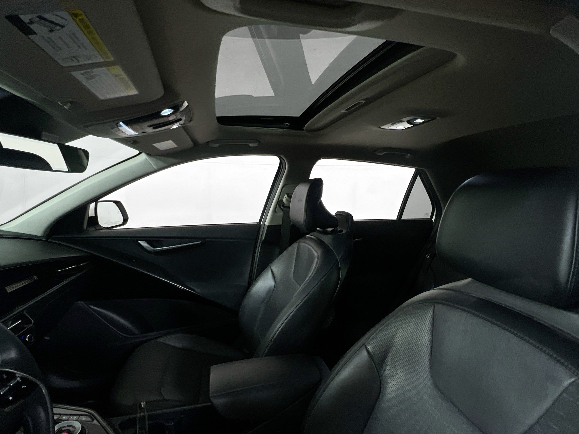 Used 2023 Kia Niro SX Touring FWD image 22