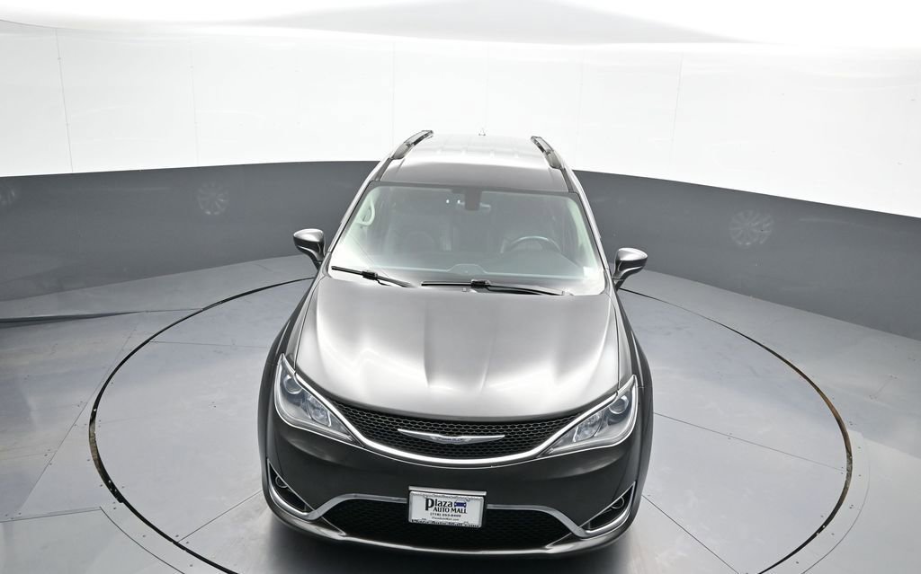 Used 2017 Chrysler Pacifica Touring-L image 35