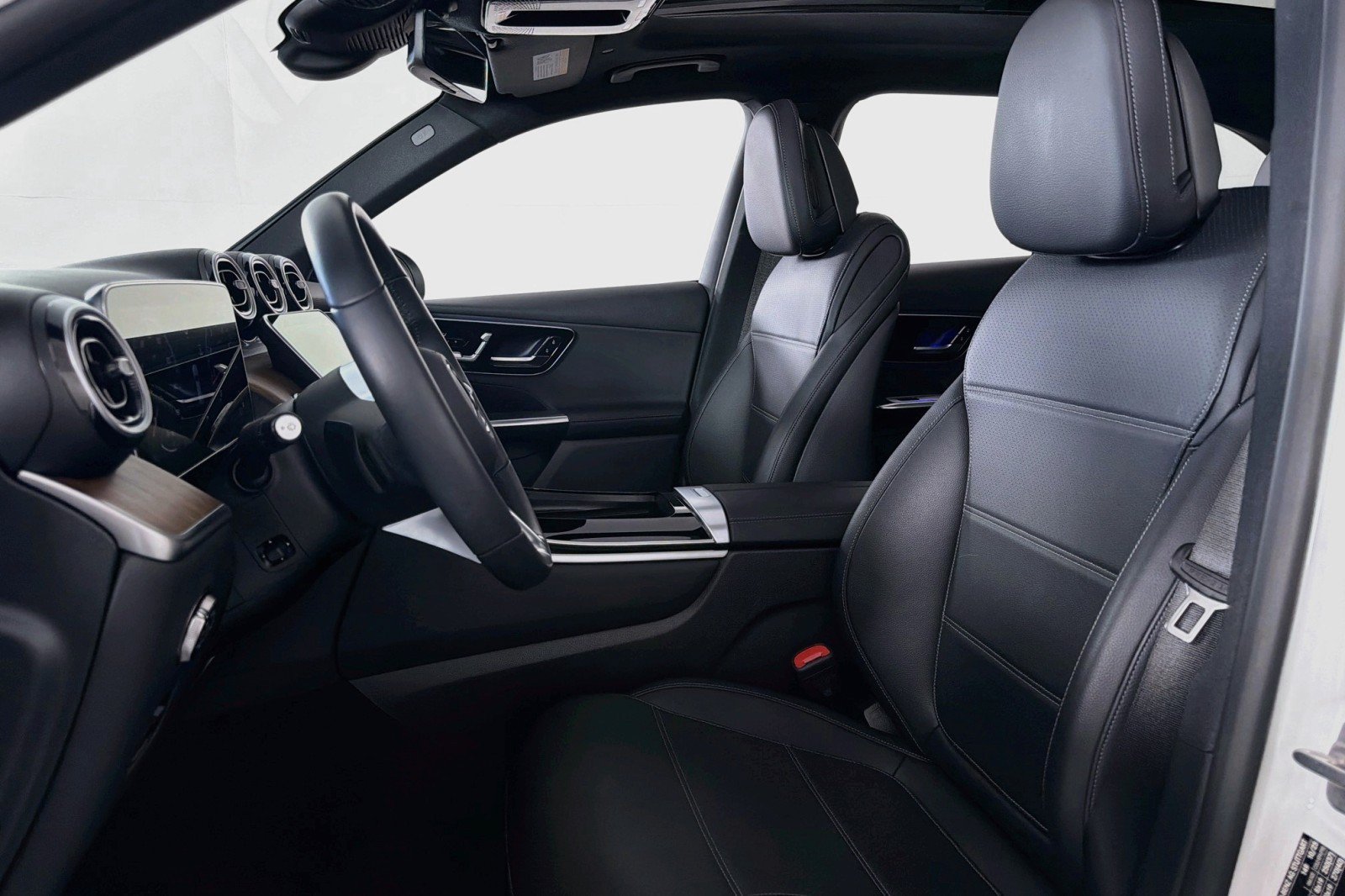 Certified 2026 Mercedes-Benz GLC 300 image 18
