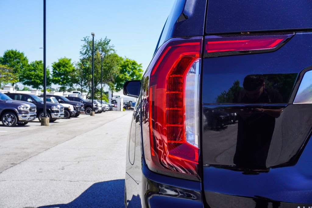 Used 2021 GMC Yukon Denali w/ Denali Premium Package image 33