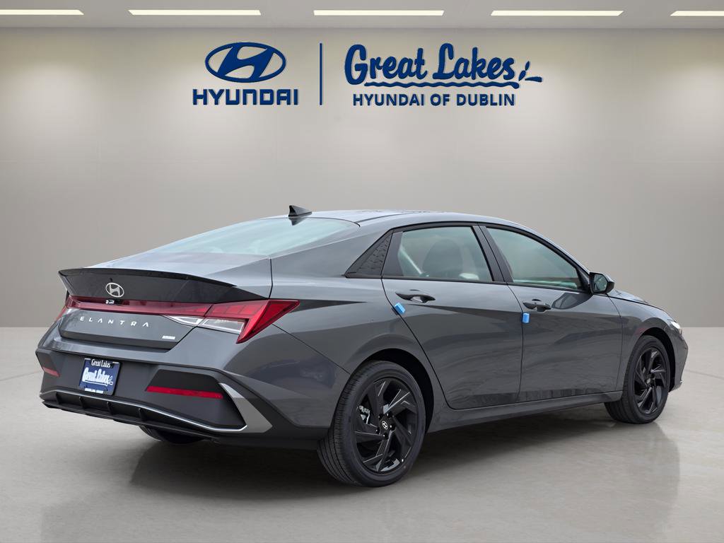 New 2026 Hyundai Elantra Sport image 5