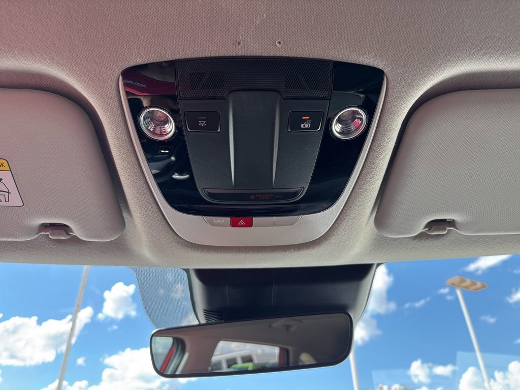 Used 2025 Kia Seltos SX image 38