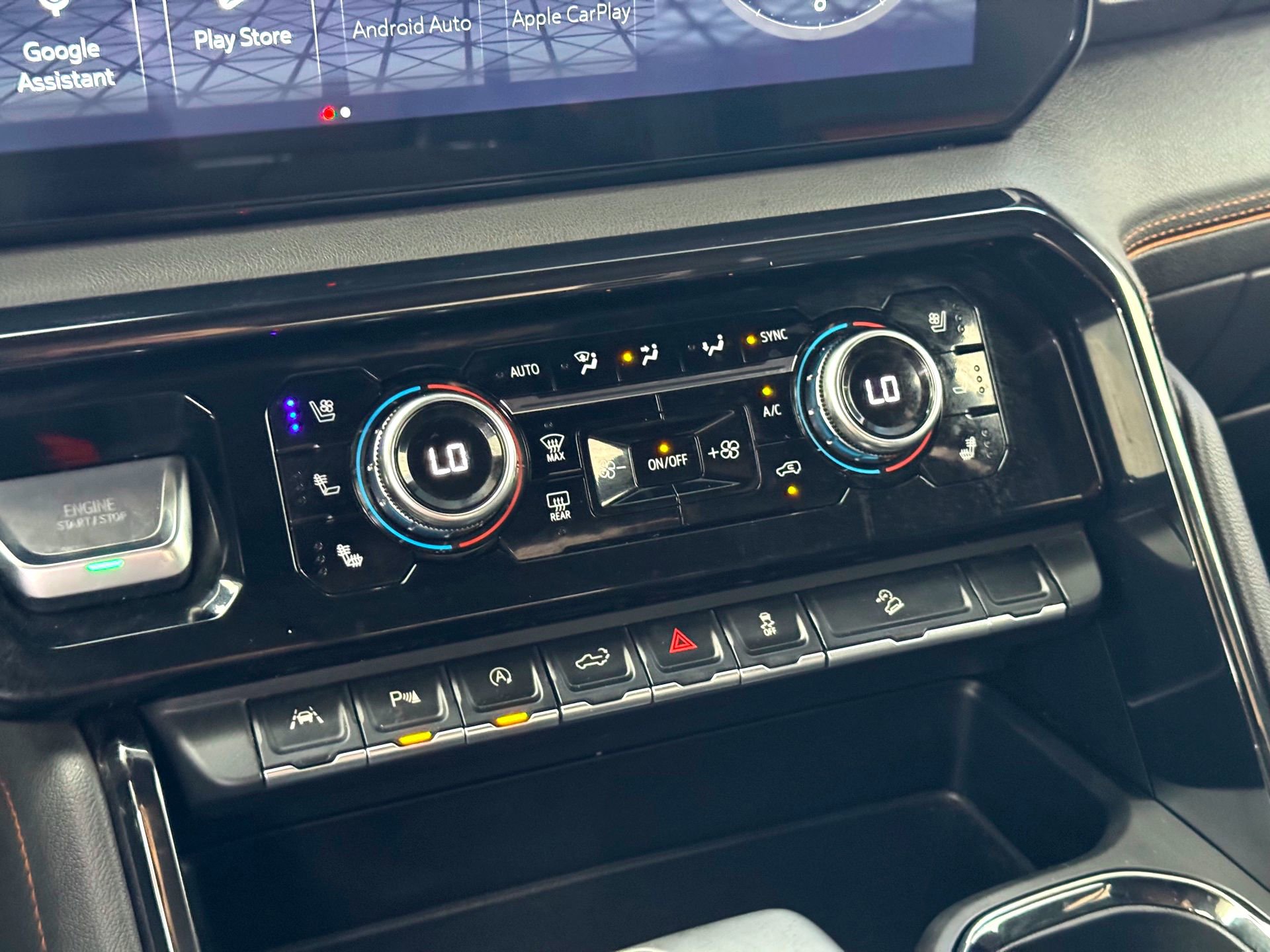 Used 2025 GMC Sierra 1500 AT4 image 27