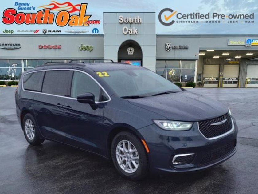 Certified 2022 Chrysler Pacifica Touring-L