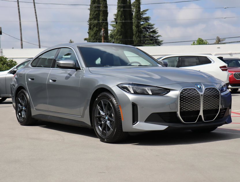 New 2025 BMW i4 eDrive40