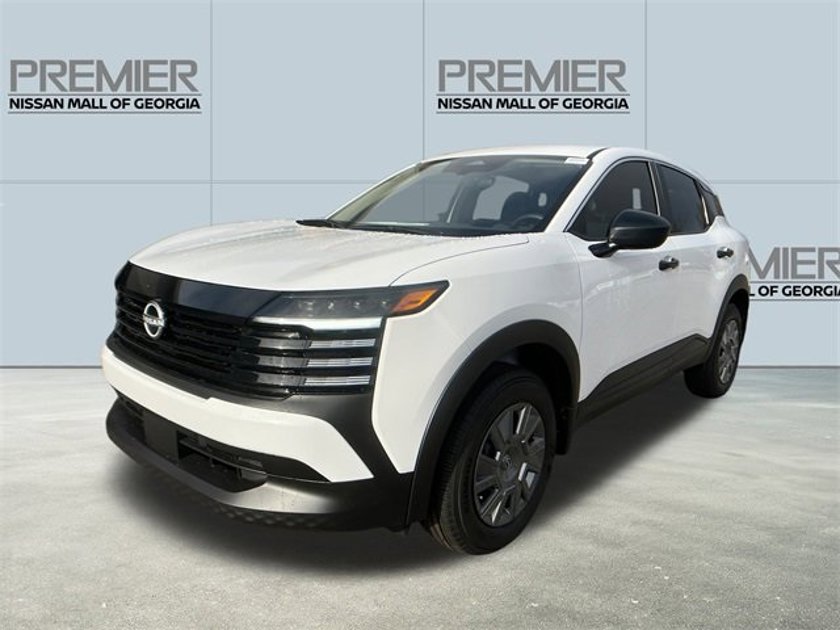 New 2025 Nissan Kicks S