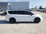 New 2025 Chrysler Pacifica Limited image 5