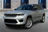 New 2025 Jeep Grand Cherokee Summit image 2