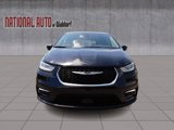 Used 2023 Chrysler Pacifica Touring-L image 3
