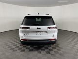 Used 2022 Jeep Grand Cherokee L Laredo image 4