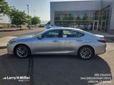 New 2025 Lexus ES 300h w/ Luxury Package image 3