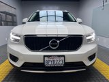 Used 2020 Volvo XC40 T5 Momentum image 3
