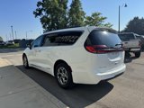 Used 2023 Chrysler Pacifica Limited image 5