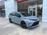 Used 2025 Toyota Sienna XSE image 3