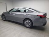 Used 2024 Nissan Altima 2.5 SV image 3