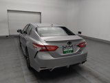 Used 2020 Toyota Camry SE image 5