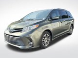 Used 2018 Toyota Sienna XLE image 1