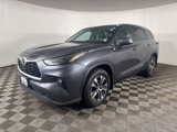 Used 2024 Toyota Highlander XLE image 5