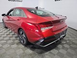 Used 2024 Hyundai Elantra SEL w/ Convenience Package image 4