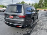 Used 2023 Jeep Wagoneer L Series II image 3