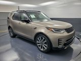 Used 2023 Land Rover Discovery S R-Dynamic image 3