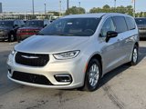 New 2026 Chrysler Pacifica Select image 3