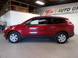 Used 2011 Chevrolet Traverse LT image 2