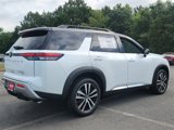 New 2025 Nissan Pathfinder Platinum image 3