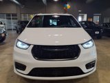 Used 2024 Chrysler Pacifica Premium image 3