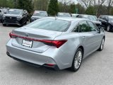 Used 2020 Toyota Avalon Limited image 4