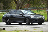 Used 2017 Honda Accord Touring image 4