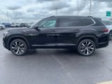 New 2025 Volkswagen Atlas SEL Premium R-Line image 3
