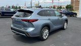 Certified 2022 Toyota Highlander Limited image 3