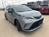Used 2024 Toyota Sienna XSE image 4