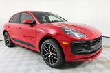 Used 2025 Porsche Macan image 3