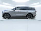 Used 2020 Lincoln Aviator Reserve w/ Equipment Group 202A image 2
